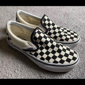 Checkered vans slip on